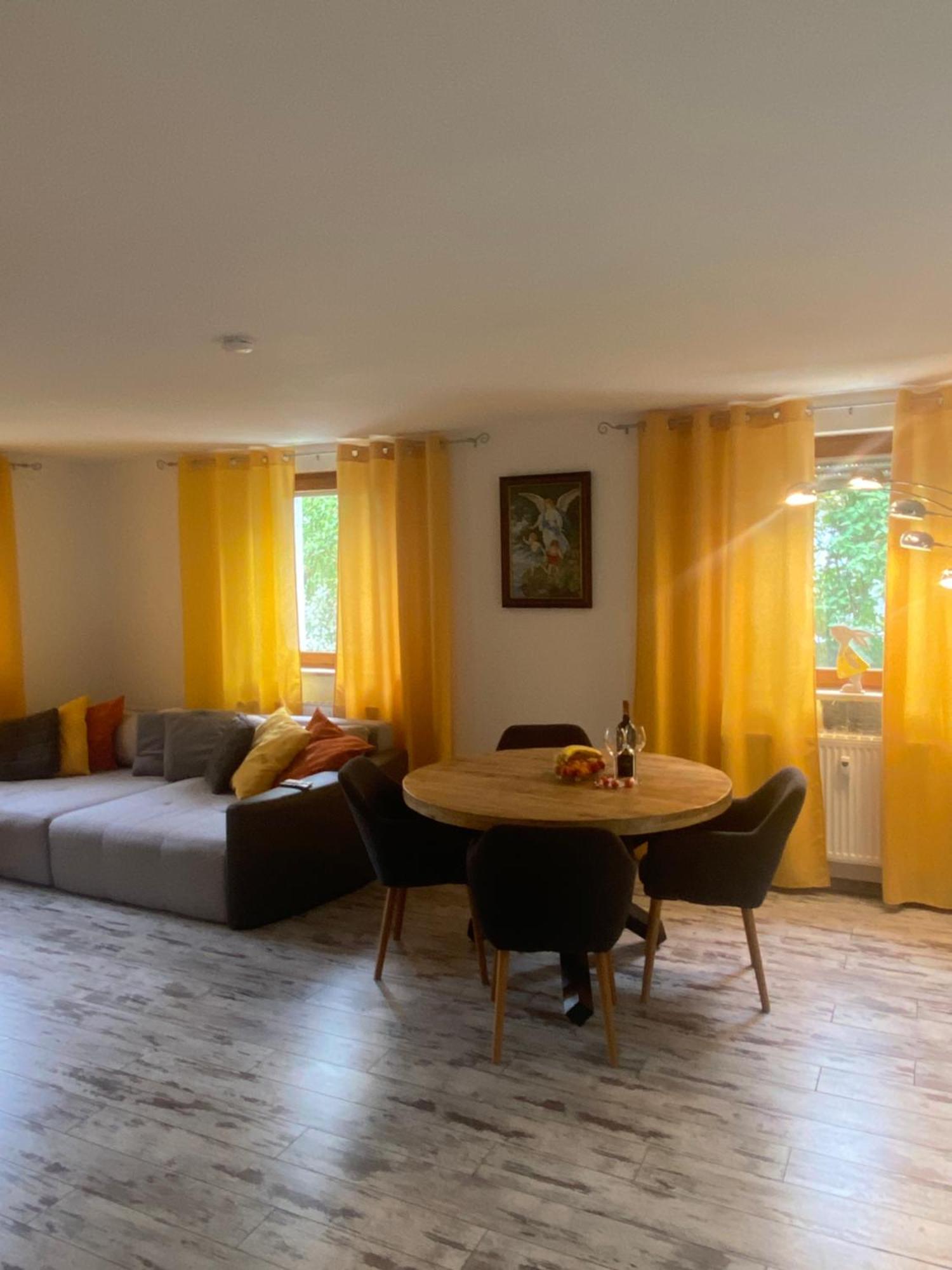 Zirndorf Sweet Home المظهر الخارجي الصورة